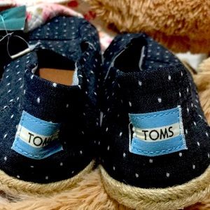 New with tags never worn really cute 🥰 shoes 👟 didn’t fit